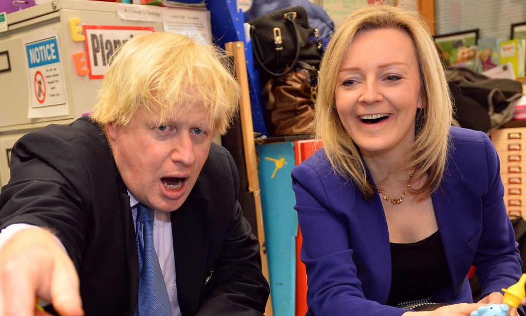 Skandali në Britani, në festat e Boris Johnson dhe Liz Truss janë gjendur gjurmë kokaine