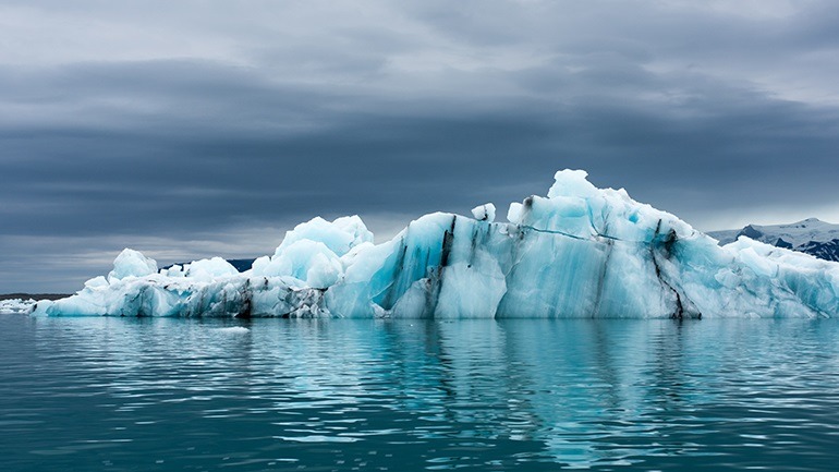 Një ajsberg 15 herë më i madh se Parisi është shkëputur nga Antarktida/ Ja çfarë thonë shkencëtarët