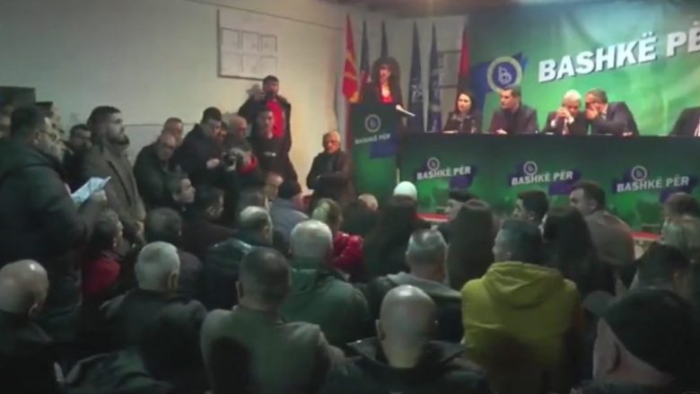 Banorët e fshatit Sellcë me ultimatum ndaj Ali Ahmetit: Ne dimë të dënojmë edhe me votë