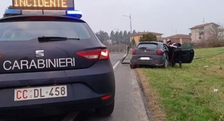 Pa patentë dhe me drogë në makinë, arrestohet 20-vjeçari shqiptar në Itali