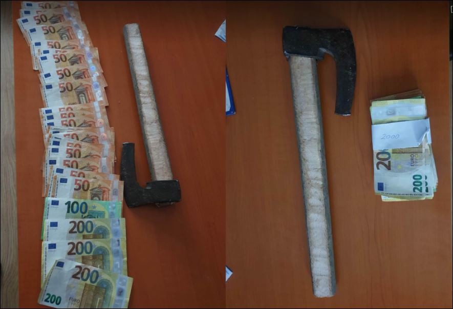 Vodhi një sopatë dhe 2000 euro, arrestohet 28-vjeçari në Gjakovë