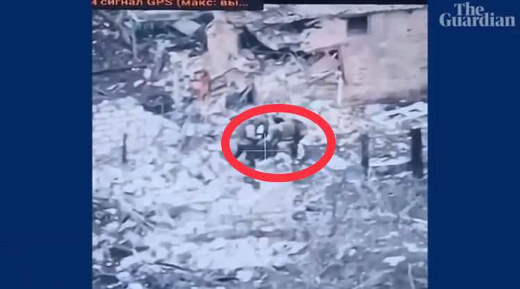 VIDEO/ Publikohen pamjet ku trupat ruse rrahin komandantin e plagosur