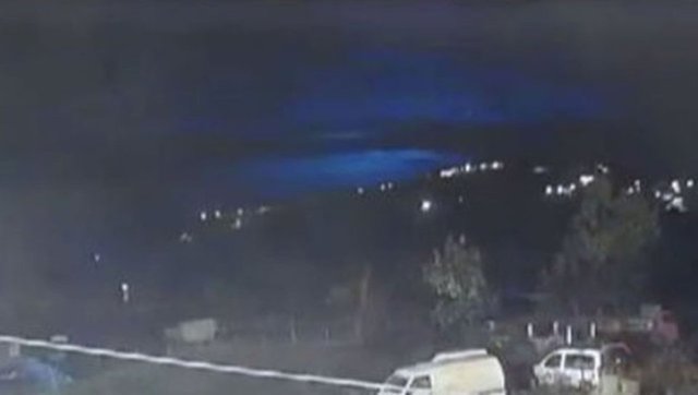 Pak para tërmetit, drita blu ndriçuan qiellin në Turqi, çfarë janë ato?