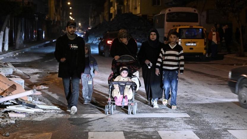 3 të vdekur dhe mbi 200 të plagosur pas tërmetit të fortë në Turqi