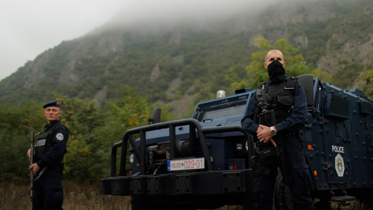 Të shtëna me armë në Veri, pak metra larg pikës së kontrollit ku qëndron Policia Kufitare