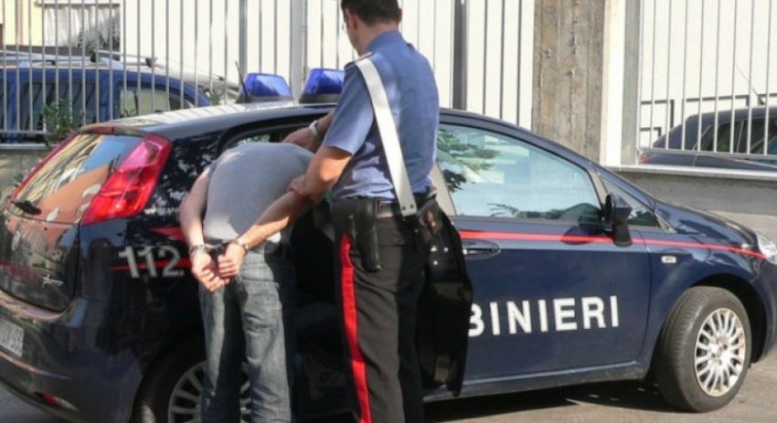 Tentuan të vjedhin një banesë, arrestohen dy shqiptarë në Itali