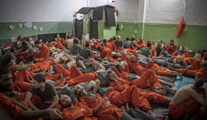 Tërmeti katastrofik/ Të dënuarit marrin kontrollin e burgut në Siri, arratisen 20 anëtarë të ISIS
