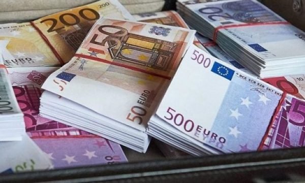 Bankat thyejnë rekordin,140.3 milionë euro fitim të pastër vitin e kaluar