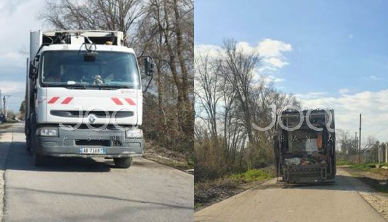 Kamioni i mbeturinave ka dy ditë e ngecur në mes të rrugës në fshatin e Lushnjes, bllokohen makinat e banorëve