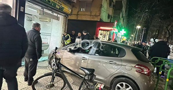 E pabesueshme/ Pas makinës së policisë në Pogradec, “çmendet” makina në Tiranë, fut “turirin” te dyqani i mishit