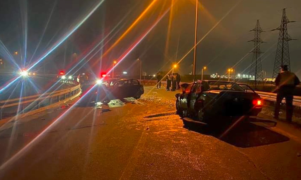 Aksident i rëndë në autostradë në hyrje të Prishtinës, një i vdekur e katër të lënduar