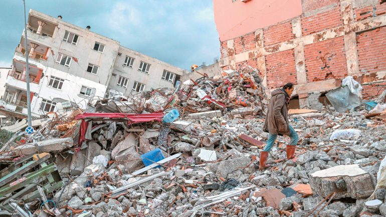 Mbi 54 mijë të vdekur nga tërmetet në Turqi dhe Siri, më shumë se 1.5 milionë njerëz jetojnë në çadra