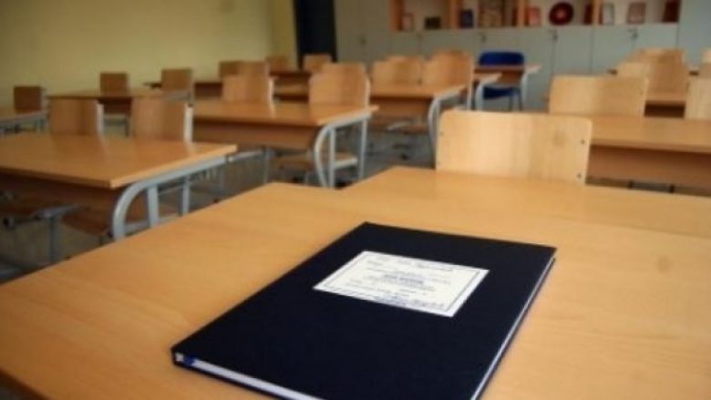 Në shkollat fillore dhe të mesme të komunës Dibër, tre lëndë të gjuhëve të huaja