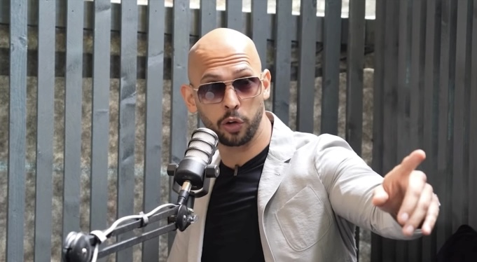 Andrew Tate fajëson “gratë xheloze” për arrestimin e tij