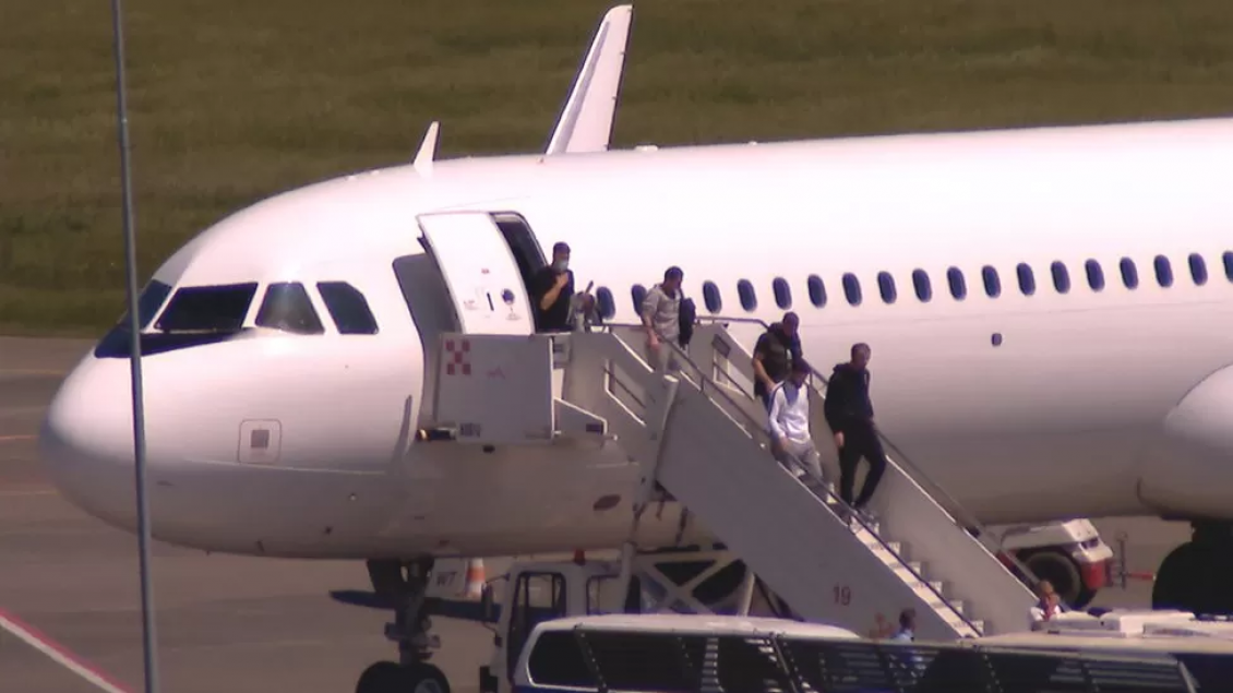 Marrëveshja për të burgosurit/ Anglia do të paguajë shqiptarët e dënuar që të largohen