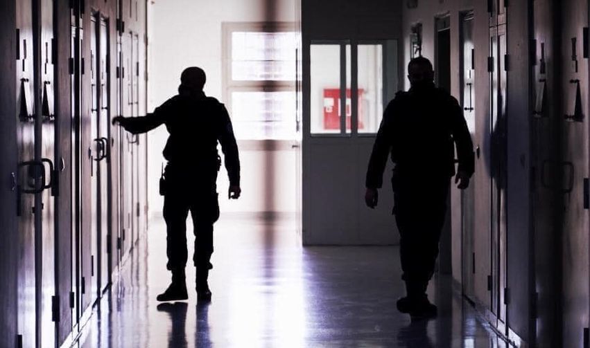 Mori ryshfet dhe keqpërdori pozitën zyrtare, ky është mbikëqyrësi që largoi nga puna Qendra Korrektuese e Dubravës