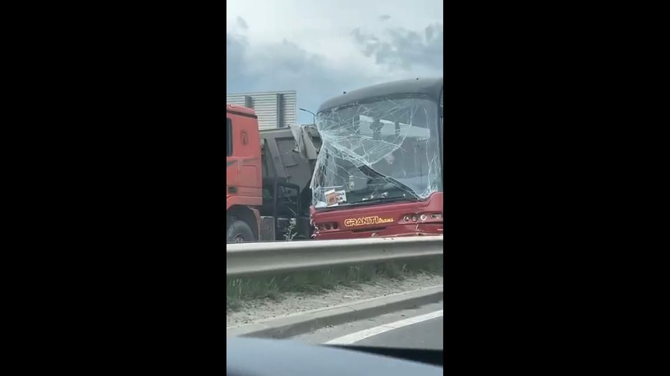 Aksident i rëndë në Vragoli, lëndohen 30 persona