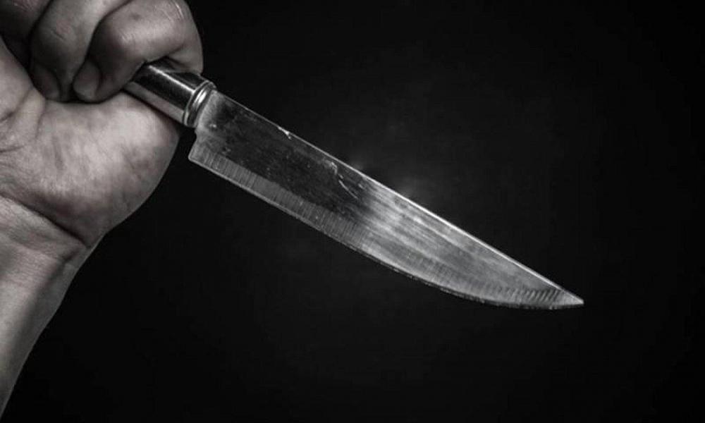 Shqiptari në Santorini tenton të vrasë me thikë gruan e tij