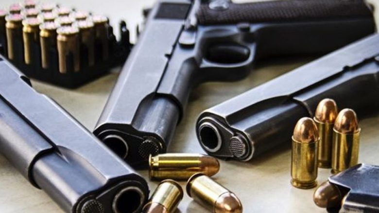 Shiste armë për 50 mijë Lekë, arrestohet punonjësi i policisë në Skrapar
