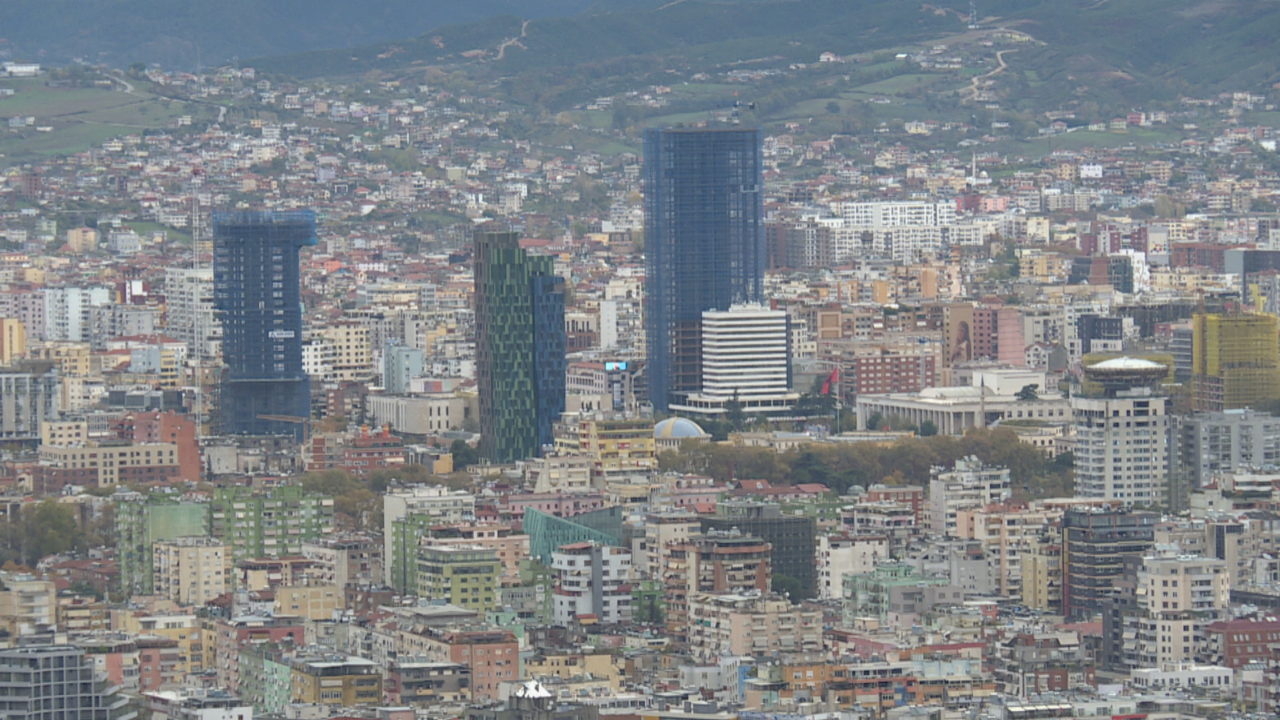 Ndërtuesit të pangopur, rriten lejet e ndërtimit në Shqipëri