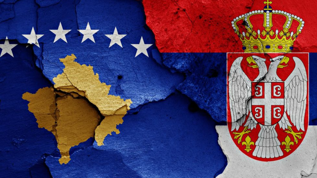 Tensionet Kosovë-Serbi dëmtojnë përparimin demokratik, thotë raporti i Freedom House
