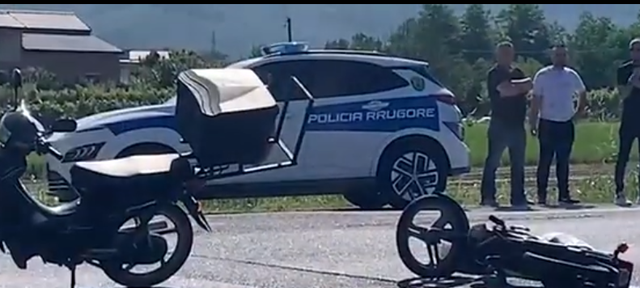 Përplasen dy motoçikleta, plagoset rëndë i moshuari në Lezhë