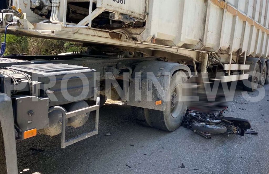 Aksidentohet për vdekje 17-vjeçari shqiptar në Greqi, motori i tij përfundoi poshtë kamionit