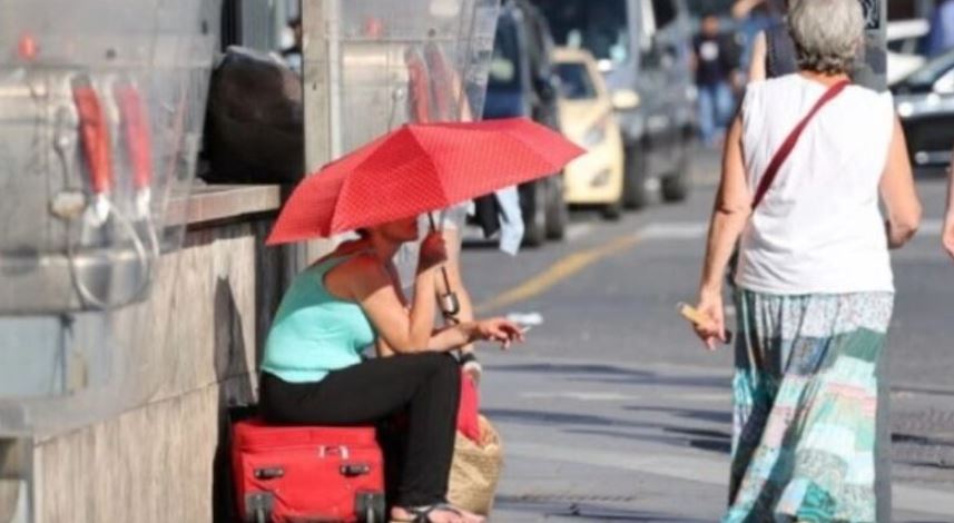 Vala e të nxehtit, qeveria italiane vë dhjetë qytete në “alarm të kuq”