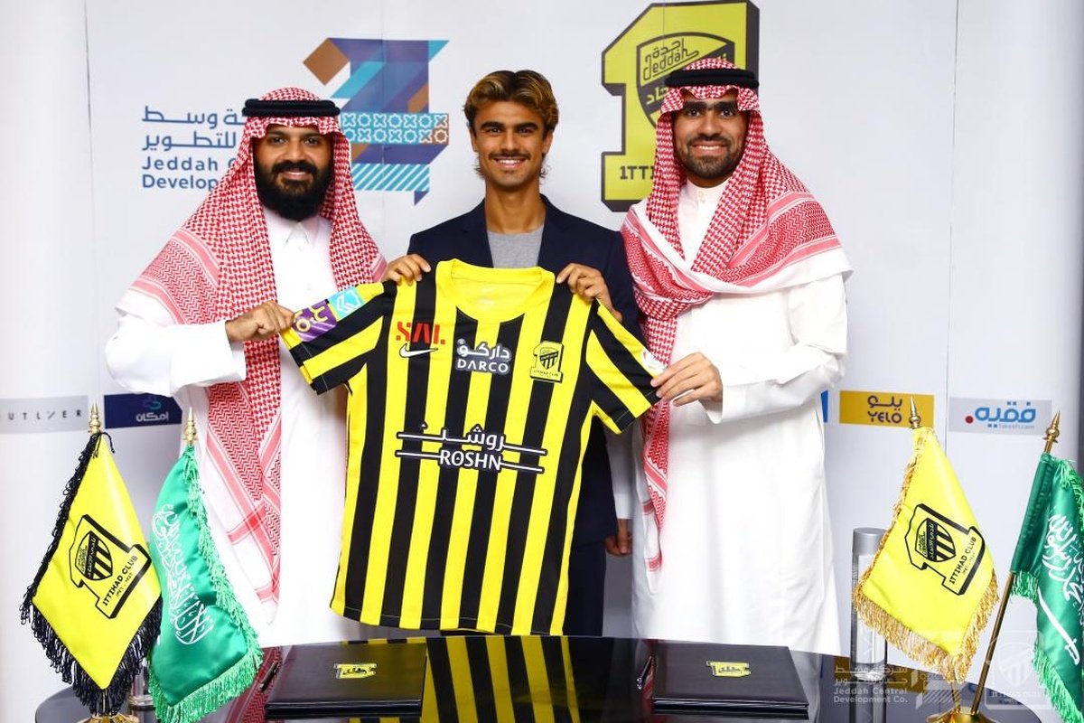 Nuk është i famshëm, klubi arab largon futbollistin që bleu për 30 mln €