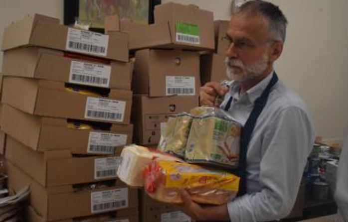 Brukseli do të nxjerr urdhrin e ri për Supermarketet: Të dhurojnë ushqimet e pa shitura