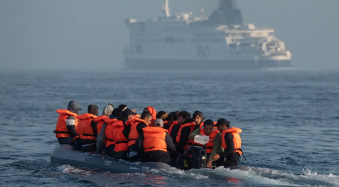 Trafikantët shqiptarë po i shmangen deportimit nga Britania përmes taktikës së skllavërisë