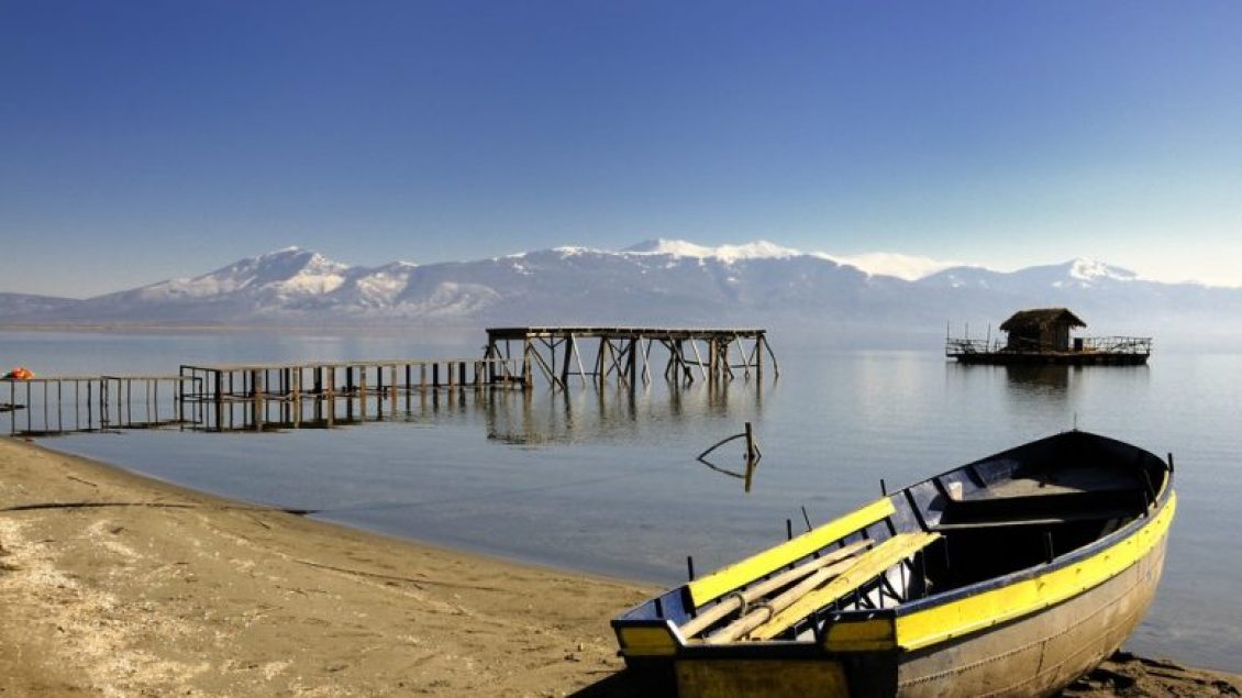 BE-ja pastron plazhet e Liqenit të Prespës