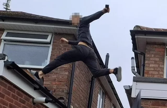 Iu zbulua ‘shtëpi bari’ në Angli, i riu shqiptar ia mbath me shapka nëpër çati