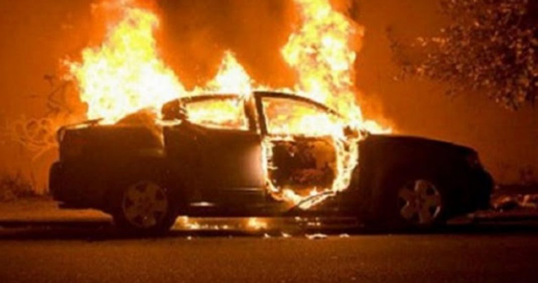 Digjet një veturë në Shkup, shkaktohen dëme materiale