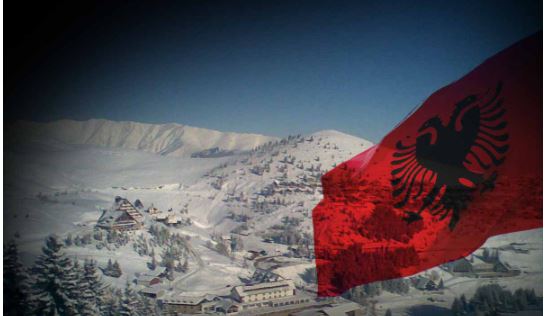 Policia e Maqedonisë: Është arrestuar personi që vendosi flamurin e Shqipërisë afër kryqit në Kodrën e Diellit