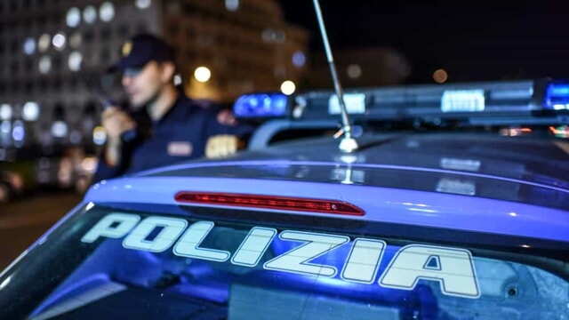 Itali/ Burri xheloz po e rrihte, shqiptarja hidhet nga kati i dytë për t’i shpëtuar dhunës së tij