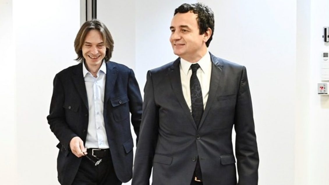 Elvis Hoxha tregon për zgjerimin e Lëvizjes Vetëvendosje në Maqedoni