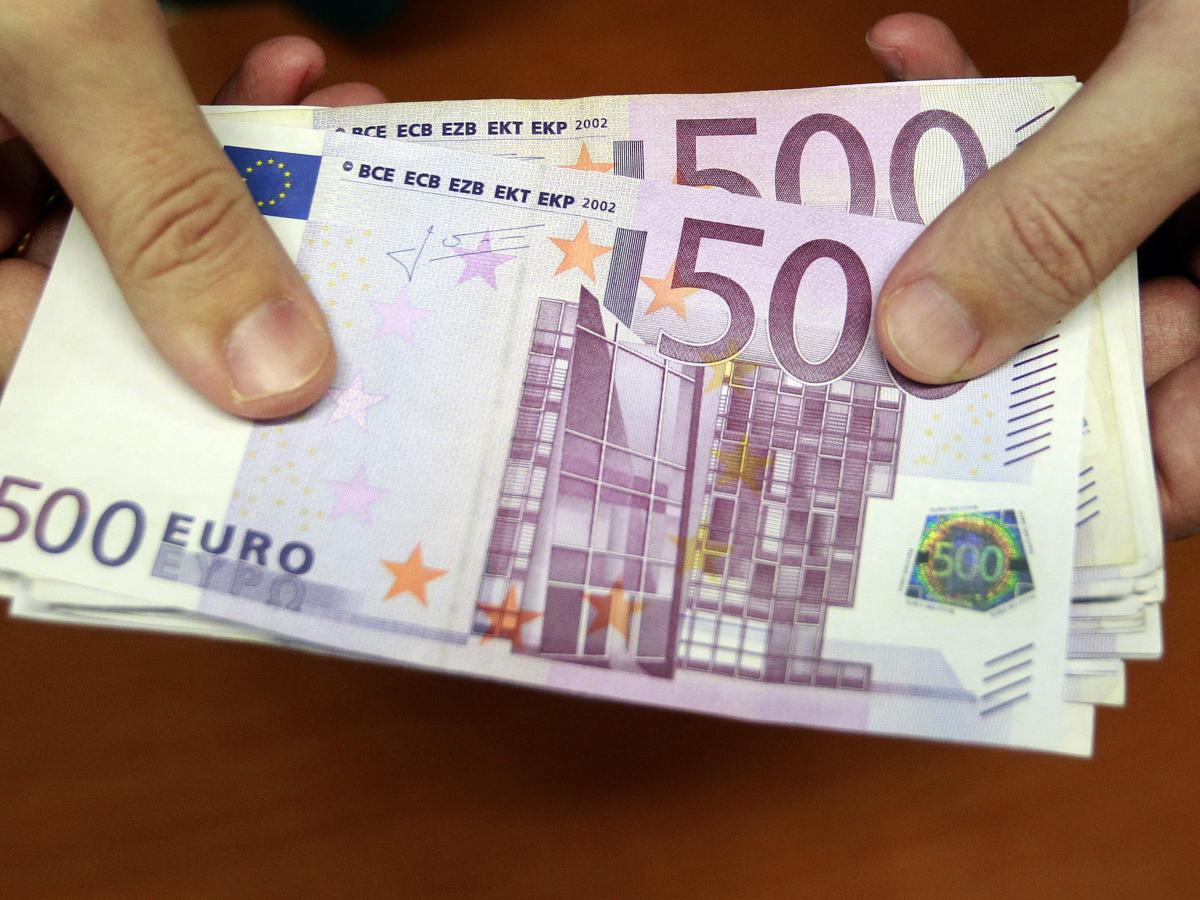 Kapen 500 euro të falsifikuara