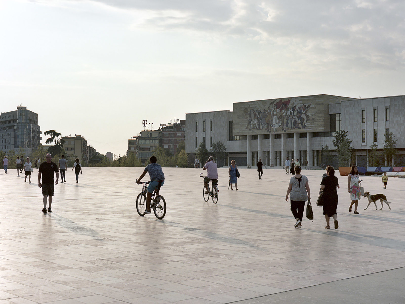 Shqipëria ndër vendet më të palumtura në Europë, renditemi në vendin e 83-të