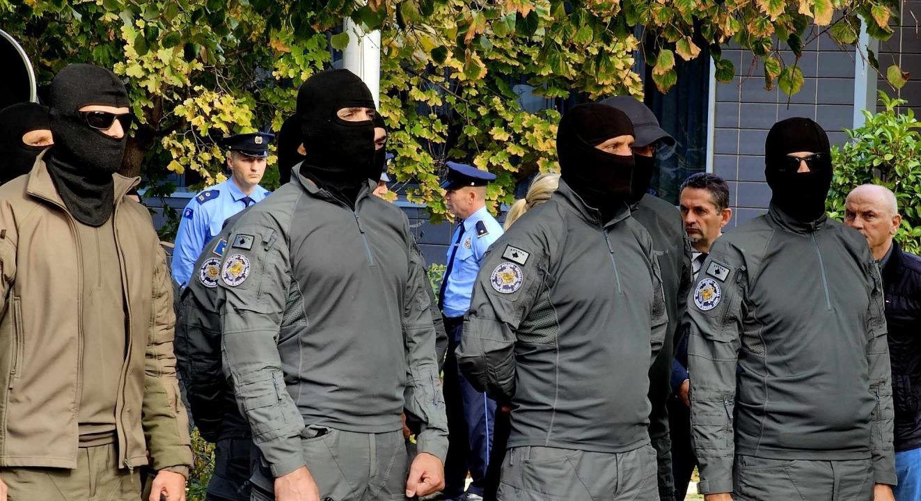 Nuk arritën marrëveshje me Kurtin, njësitë speciale paralajmërojnë sërish protestë për të shtunën