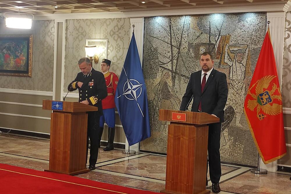 Ministri malazez: Do të vazhdojmë të dërgojmë ushtarë në Kosovë