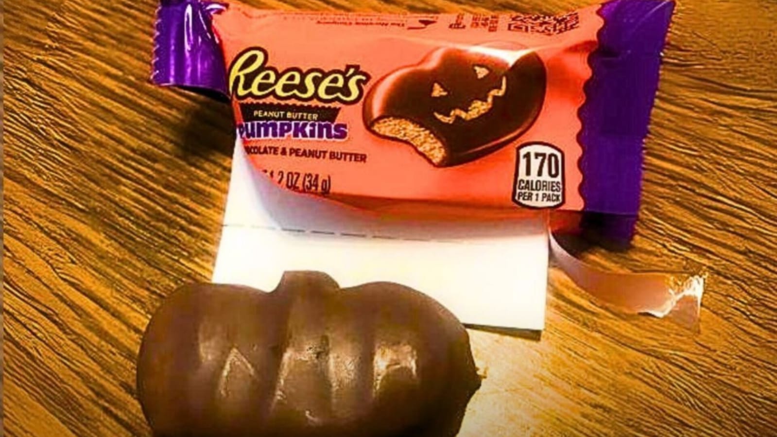 Një grua padit kompaninë e çokollatave me 5 milionë $ për paketimin ‘mashtrues’