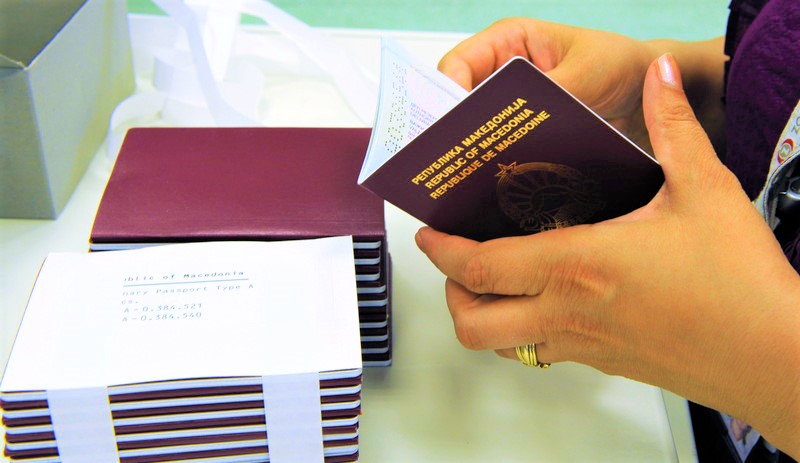 Mungojnë formularët shqip për pasaporta të reja