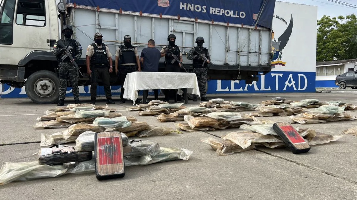 7.3 milionë dollarë kokainë kapet në Ekuador, pakot me flamurin shqiptar
