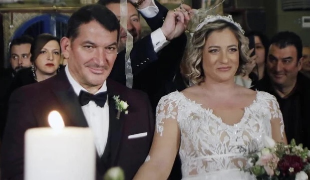 Martohet Pirro Dhima, ish-peshëngritësi do bëhet baba për herë të pestë