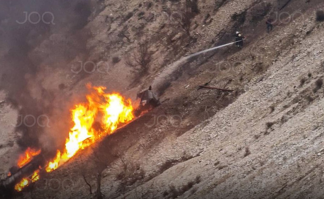 Autoboti bie në humnerë dhe shpërthen në flakë, vdes shoferi ukrainas