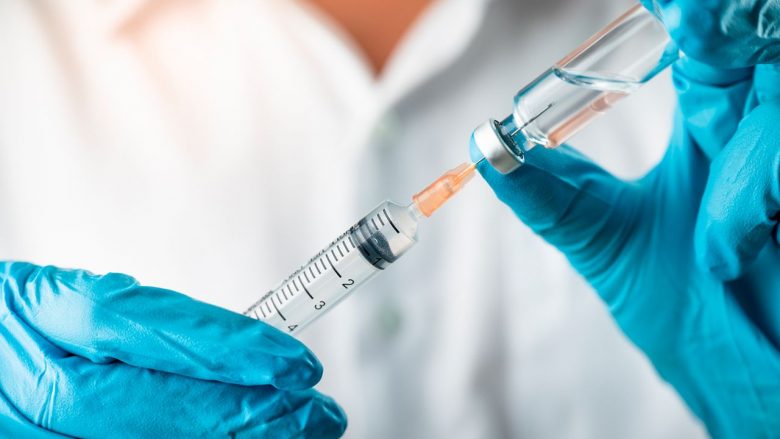 Mexhiti: Mbi 61.000 qytetarë të vaksinuar kundër gripit sezonal
