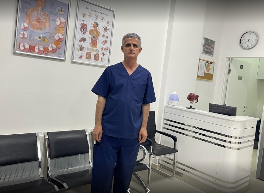 Humb jetën aksidentalisht kirurgu i njohur i QKUK’së
