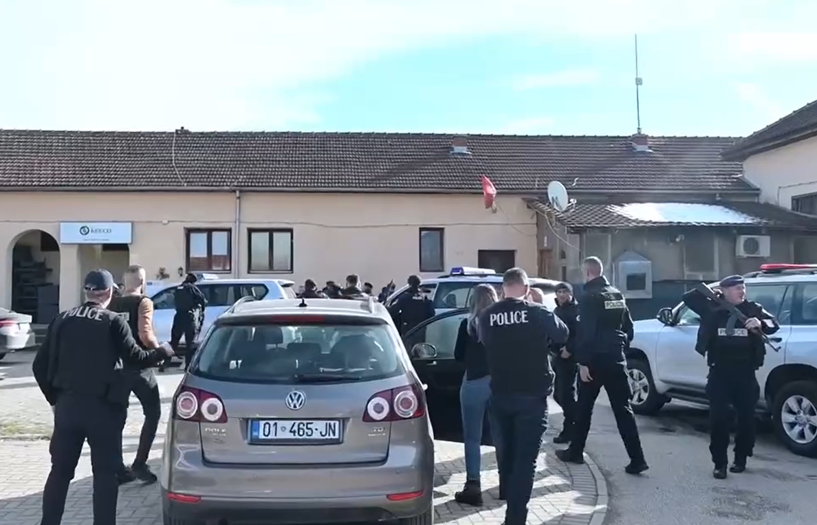 Aksioni i policisë: Mbyllen komunat ilegale paralele në Pejë, Istog e Klinë