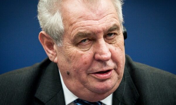 Ish-Presidenti i Çekisë edhe në pension vazhdon të flas kundër Kosovës